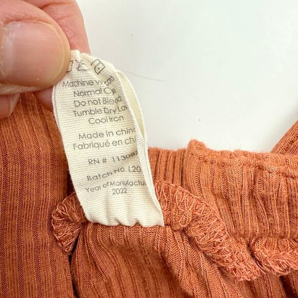 Kate Quinn Ribbed Side Ruffle Bubble Romper - Picture 5 of 7